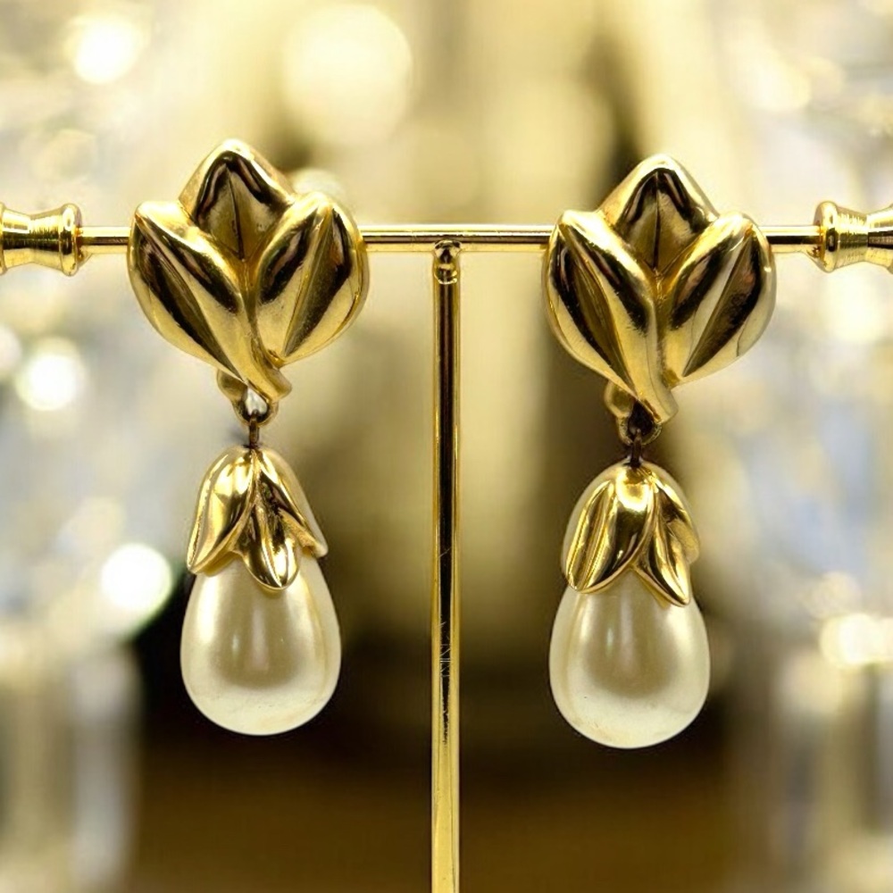 🌿 Vtg ERWIN PEARL Oversized Clip-On Gold Leaf  Baroque Pearl Statement Earrings